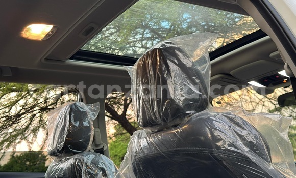 Nunua Imported Subaru Forester Nyeupe Gari ndani ya Dar es Salaam nchini Dar es Salaam Nunua Imported Subaru Forester Nyeupe Gari ndani ya Dar es Salaam nchini Dar es Salaam