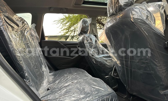Nunua Imported Subaru Forester Nyeupe Gari ndani ya Dar es Salaam nchini Dar es Salaam Nunua Imported Subaru Forester Nyeupe Gari ndani ya Dar es Salaam nchini Dar es Salaam