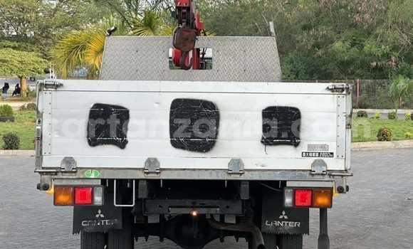 Buy Import Mitsubishi Fuso Fighter White Truck in Dar es Salaam in Dar es Salaam Buy Import Mitsubishi Fuso Fighter White Truck in Dar es Salaam in Dar es Salaam