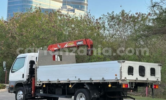 Buy Import Mitsubishi Fuso Fighter White Truck in Dar es Salaam in Dar es Salaam Buy Import Mitsubishi Fuso Fighter White Truck in Dar es Salaam in Dar es Salaam