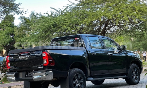Buy Import Toyota Hilux Black Car in Dar es Salaam in Dar es Salaam Buy Import Toyota Hilux Black Car in Dar es Salaam in Dar es Salaam