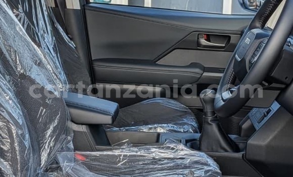 Buy Import Toyota Hilux Other Car in Dar es Salaam in Dar es Salaam Buy Import Toyota Hilux Other Car in Dar es Salaam in Dar es Salaam