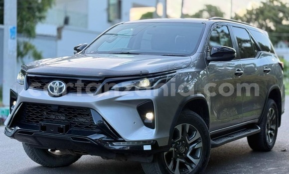 Nunua Imported Toyota Fortuner Nyingine Gari ndani ya Dar es Salaam nchini Dar es Salaam Nunua Imported Toyota Fortuner Nyingine Gari ndani ya Dar es Salaam nchini Dar es Salaam