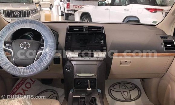 Nunua Imported Toyota Prado Nyeusi Gari ndani ya Import - Dubai nchini Arusha Nunua Imported Toyota Prado Nyeusi Gari ndani ya Import - Dubai nchini Arusha