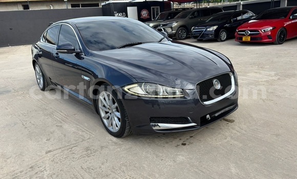 Nunua Ilio tumika Jaguar F-Pace Nyeusi Gari ndani ya Dar es Salaam nchini Dar es Salaam Nunua Ilio tumika Jaguar F-Pace Nyeusi Gari ndani ya Dar es Salaam nchini Dar es Salaam