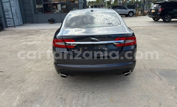 Nunua Ilio tumika Jaguar F-Pace Nyeusi Gari ndani ya Dar es Salaam nchini Dar es Salaam Nunua Ilio tumika Jaguar F-Pace Nyeusi Gari ndani ya Dar es Salaam nchini Dar es Salaam