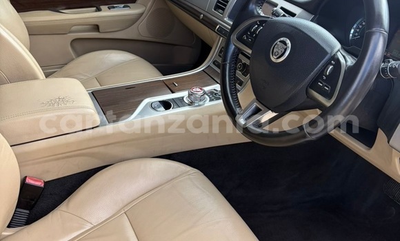 Nunua Ilio tumika Jaguar F-Pace Nyeusi Gari ndani ya Dar es Salaam nchini Dar es Salaam Nunua Ilio tumika Jaguar F-Pace Nyeusi Gari ndani ya Dar es Salaam nchini Dar es Salaam