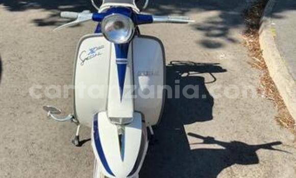 Nunua Ilio tumika Ariel Leader Nyeupe Bike ndani ya Bahi nchini Dodoma Nunua Ilio tumika Ariel Leader Nyeupe Bike ndani ya Bahi nchini Dodoma