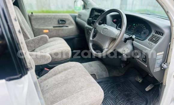 Buy Used Toyota Noah White Car in Kigamboni in Dar es Salaam Buy Used Toyota Noah White Car in Kigamboni in Dar es Salaam