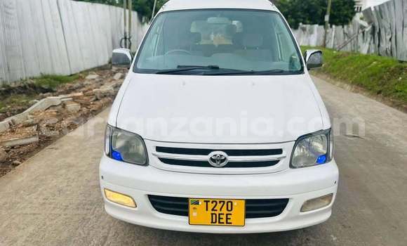 Buy Used Toyota Noah White Car in Kigamboni in Dar es Salaam Buy Used Toyota Noah White Car in Kigamboni in Dar es Salaam