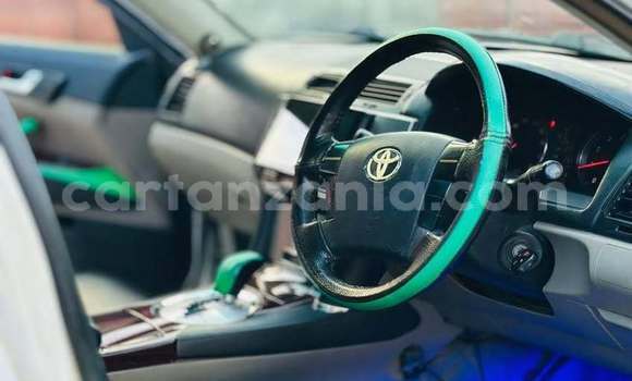 Buy Used Toyota Mark X White Car in Dar es Salaam in Dar es Salaam Buy Used Toyota Mark X White Car in Dar es Salaam in Dar es Salaam