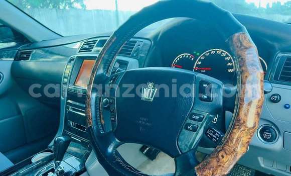 Buy Used Toyota Crown Black Car in Dar es Salaam in Dar es Salaam Buy Used Toyota Crown Black Car in Dar es Salaam in Dar es Salaam