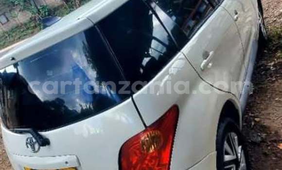 Buy Used Toyota IST Other Car in Dar es Salaam in Dar es Salaam Buy Used Toyota IST Other Car in Dar es Salaam in Dar es Salaam