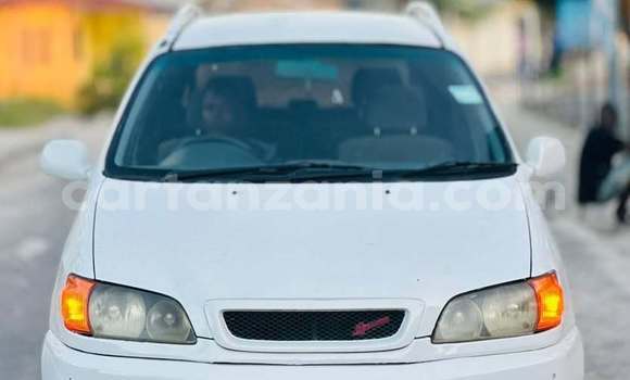 Buy Used Toyota Ipsum White Car in Dar es Salaam in Dar es Salaam Buy Used Toyota Ipsum White Car in Dar es Salaam in Dar es Salaam
