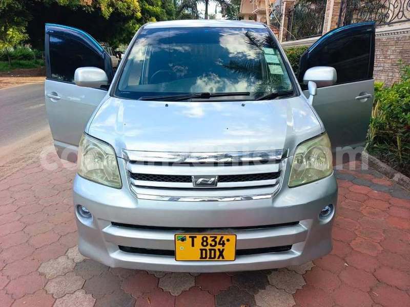 Big with watermark toyota noah dar es salaam dar es salaam 33034