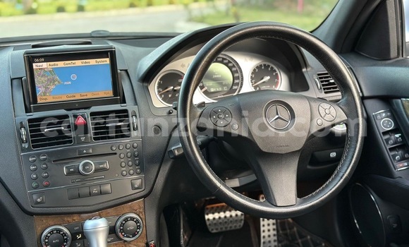 Nunua Ilio tumika Mercedes‒Benz C–Class Fedha Gari ndani ya Dar es Salaam nchini Dar es Salaam Nunua Ilio tumika Mercedes‒Benz C–Class Fedha Gari ndani ya Dar es Salaam nchini Dar es Salaam