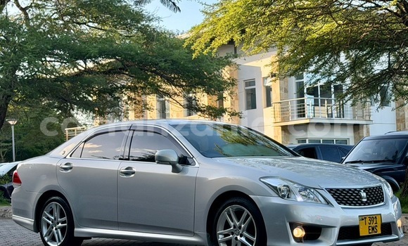 Nunua Ilio tumika Toyota Crown Fedha Gari ndani ya Dar es Salaam nchini Dar es Salaam Nunua Ilio tumika Toyota Crown Fedha Gari ndani ya Dar es Salaam nchini Dar es Salaam