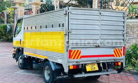 Buy Used Mitsubishi Fuso Fighter Other Truck in Dar es Salaam in Dar es Salaam Buy Used Mitsubishi Fuso Fighter Other Truck in Dar es Salaam in Dar es Salaam