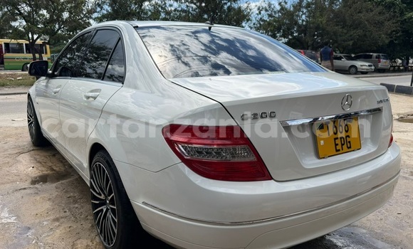 Nunua Ilio tumika Mercedes‒Benz C–Class Nyeupe Gari ndani ya Dar es Salaam nchini Dar es Salaam Nunua Ilio tumika Mercedes‒Benz C–Class Nyeupe Gari ndani ya Dar es Salaam nchini Dar es Salaam