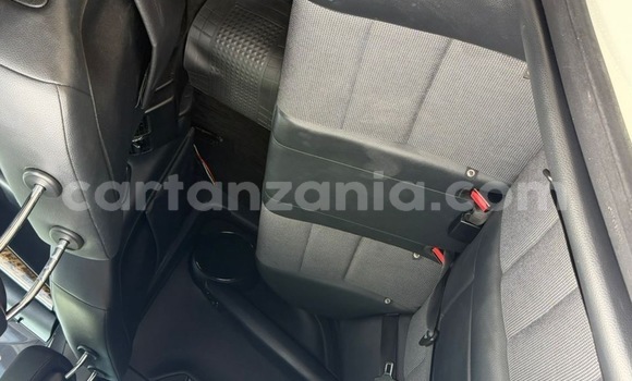 Nunua Ilio tumika Mercedes‒Benz C–Class Nyeupe Gari ndani ya Dar es Salaam nchini Dar es Salaam Nunua Ilio tumika Mercedes‒Benz C–Class Nyeupe Gari ndani ya Dar es Salaam nchini Dar es Salaam
