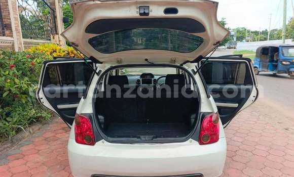 Buy Used Toyota IST White Car in Dar es Salaam in Dar es Salaam Buy Used Toyota IST White Car in Dar es Salaam in Dar es Salaam