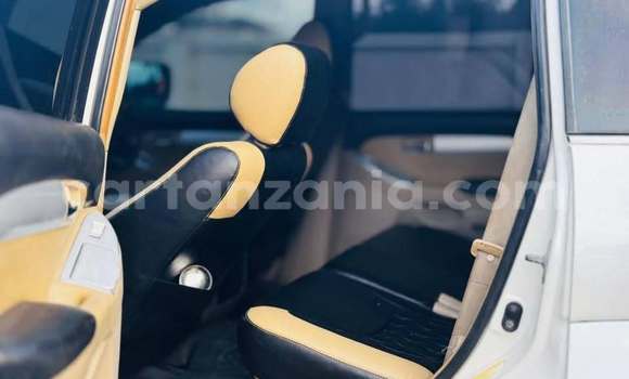 Buy Used Toyota Land Cruiser Prado White Car in Dar es Salaam in Dar es Salaam Buy Used Toyota Land Cruiser Prado White Car in Dar es Salaam in Dar es Salaam
