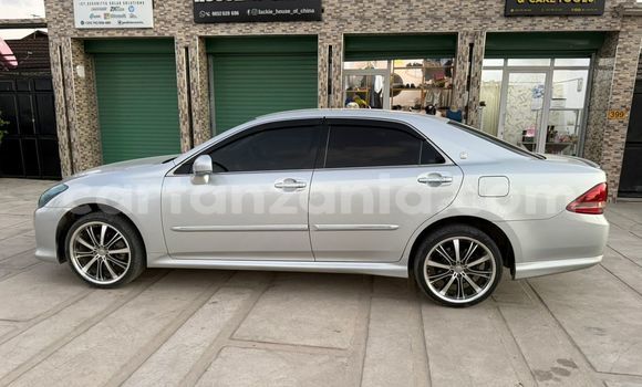 Buy Used Toyota Crown Silver Car in Dar es Salaam in Dar es Salaam Buy Used Toyota Crown Silver Car in Dar es Salaam in Dar es Salaam