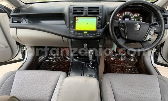 Buy Used Toyota Crown Silver Car in Dar es Salaam in Dar es Salaam Buy Used Toyota Crown Silver Car in Dar es Salaam in Dar es Salaam