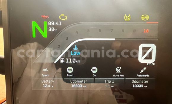 Nunua Ilio tumika KTM SuperDuke Beige Bike ndani ya Arusha nchini Arusha Nunua Ilio tumika KTM SuperDuke Beige Bike ndani ya Arusha nchini Arusha