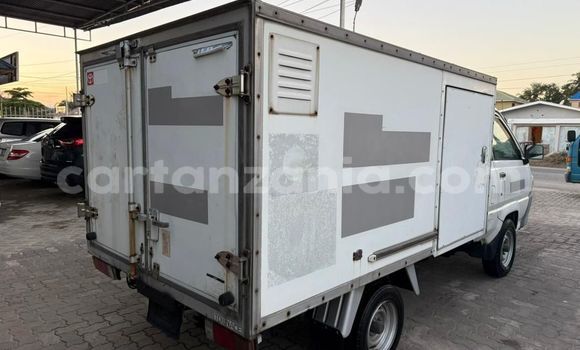 Buy Import Toyota Town Ace White Car in Dar es Salaam in Dar es Salaam Buy Import Toyota Town Ace White Car in Dar es Salaam in Dar es Salaam