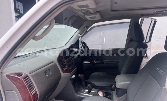 Buy Used Mitsubishi Pajero White Car in Dar es Salaam in Dar es Salaam Buy Used Mitsubishi Pajero White Car in Dar es Salaam in Dar es Salaam