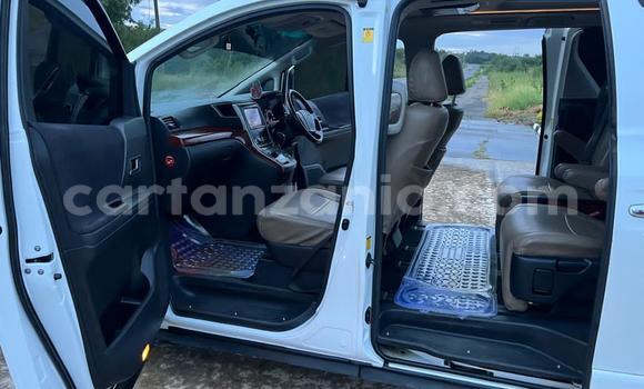 Buy Used Toyota Alphard White Car in Dar es Salaam in Dar es Salaam Buy Used Toyota Alphard White Car in Dar es Salaam in Dar es Salaam