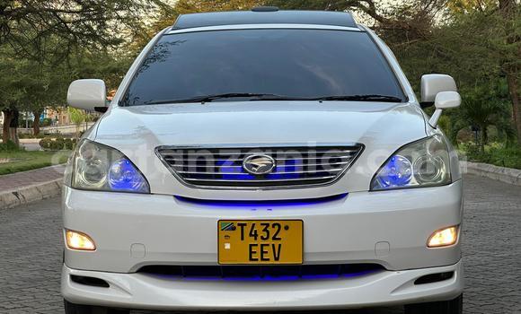 Buy Used Toyota Harrier White Car in Ilala in Dar es Salaam