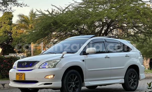 Nunua Ilio tumika Toyota Harrier Nyeupe Gari ndani ya Ilala nchini Dar es Salaam Nunua Ilio tumika Toyota Harrier Nyeupe Gari ndani ya Ilala nchini Dar es Salaam