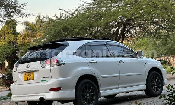 Nunua Ilio tumika Toyota Harrier Nyeupe Gari ndani ya Ilala nchini Dar es Salaam Nunua Ilio tumika Toyota Harrier Nyeupe Gari ndani ya Ilala nchini Dar es Salaam