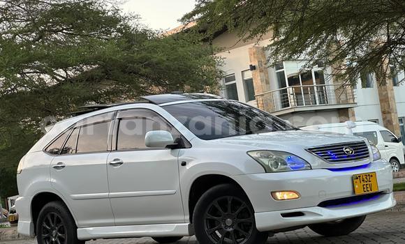 Nunua Ilio tumika Toyota Harrier Nyeupe Gari ndani ya Ilala nchini Dar es Salaam Nunua Ilio tumika Toyota Harrier Nyeupe Gari ndani ya Ilala nchini Dar es Salaam