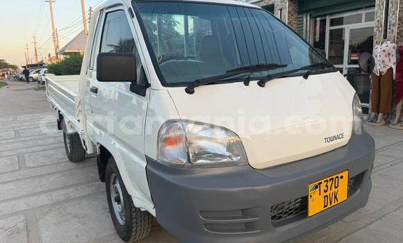 Buy Used Toyota Town Ace White Car in Dar es Salaam in Dar es Salaam Buy Used Toyota Town Ace White Car in Dar es Salaam in Dar es Salaam