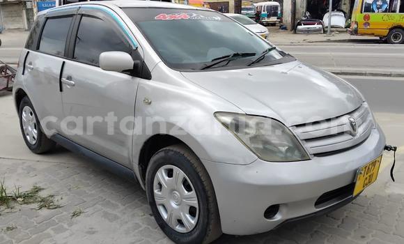 Buy Used Toyota IST Silver Car in Dar es Salaam in Dar es Salaam Buy Used Toyota IST Silver Car in Dar es Salaam in Dar es Salaam
