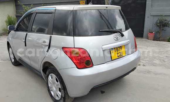 Buy Used Toyota IST Silver Car in Dar es Salaam in Dar es Salaam Buy Used Toyota IST Silver Car in Dar es Salaam in Dar es Salaam