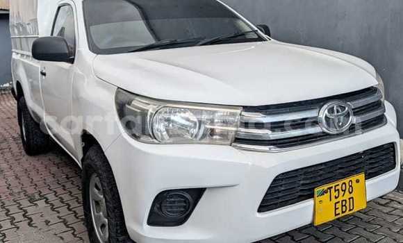 Nunua Ilio tumika Toyota Hilux Nyeupe Gari ndani ya Dar es Salaam nchini Dar es Salaam Nunua Ilio tumika Toyota Hilux Nyeupe Gari ndani ya Dar es Salaam nchini Dar es Salaam