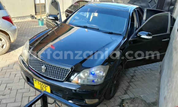 Nunua Ilio tumika Toyota Crown Nyeusi Gari ndani ya Dar es Salaam nchini Dar es Salaam Nunua Ilio tumika Toyota Crown Nyeusi Gari ndani ya Dar es Salaam nchini Dar es Salaam