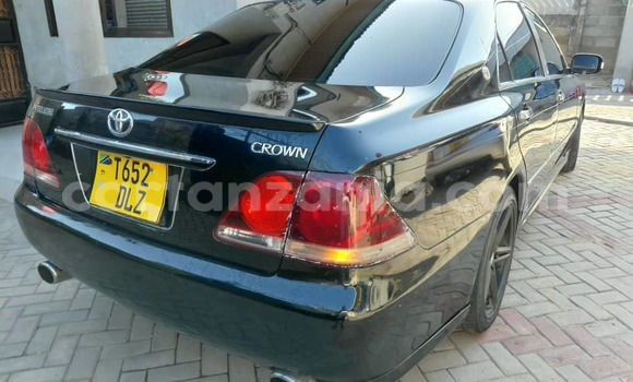 Nunua Ilio tumika Toyota Crown Nyeusi Gari ndani ya Dar es Salaam nchini Dar es Salaam Nunua Ilio tumika Toyota Crown Nyeusi Gari ndani ya Dar es Salaam nchini Dar es Salaam
