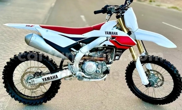 Nunua Ilio tumika Yamaha YZ450F Nyeupe Bike ndani ya Arusha nchini Arusha Nunua Ilio tumika Yamaha YZ450F Nyeupe Bike ndani ya Arusha nchini Arusha