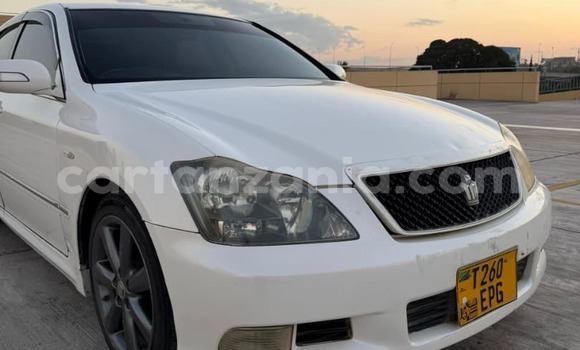 Nunua Ilio tumika Toyota Crown Nyeupe Gari ndani ya Dar es Salaam nchini Dar es Salaam Nunua Ilio tumika Toyota Crown Nyeupe Gari ndani ya Dar es Salaam nchini Dar es Salaam