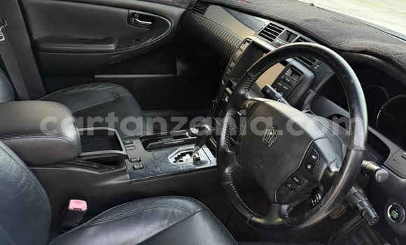 Nunua Ilio tumika Toyota Crown Nyeupe Gari ndani ya Dar es Salaam nchini Dar es Salaam Nunua Ilio tumika Toyota Crown Nyeupe Gari ndani ya Dar es Salaam nchini Dar es Salaam