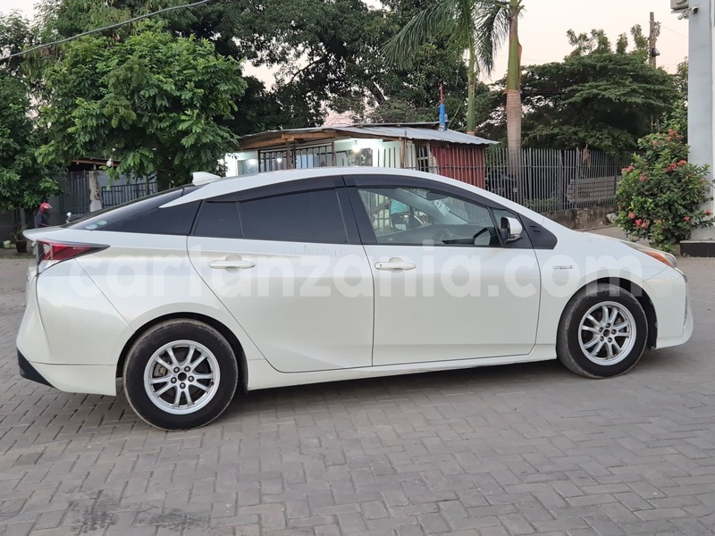 Big with watermark toyota prius dar es salaam dar es salaam 33108