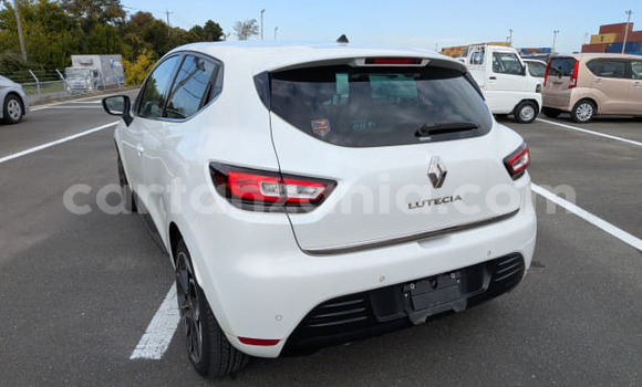 Nunua Imported Renault 10 Nyeupe Gari ndani ya Dar es Salaam nchini Dar es Salaam Nunua Imported Renault 10 Nyeupe Gari ndani ya Dar es Salaam nchini Dar es Salaam