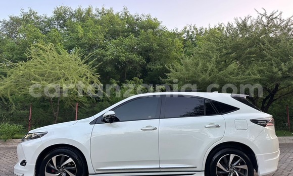 Nunua Ilio tumika Toyota Harrier Nyeupe Gari ndani ya Dar es Salaam nchini Dar es Salaam Nunua Ilio tumika Toyota Harrier Nyeupe Gari ndani ya Dar es Salaam nchini Dar es Salaam
