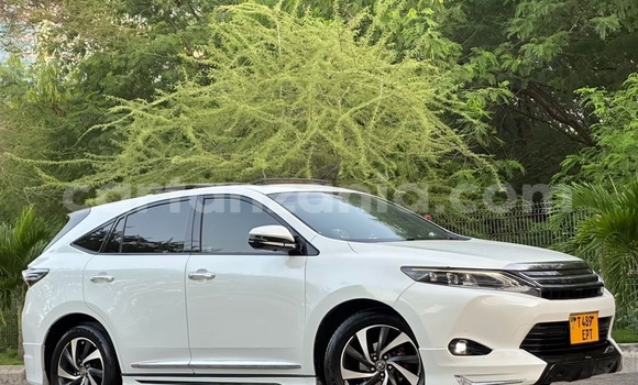 Nunua Ilio tumika Toyota Harrier Nyeupe Gari ndani ya Dar es Salaam nchini Dar es Salaam Nunua Ilio tumika Toyota Harrier Nyeupe Gari ndani ya Dar es Salaam nchini Dar es Salaam