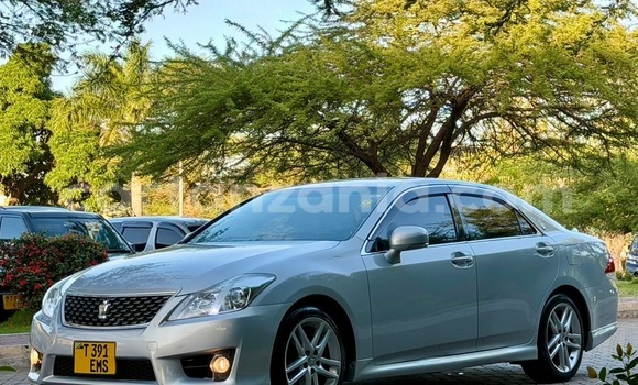 Nunua Ilio tumika Toyota Crown Fedha Gari ndani ya Dar es Salaam nchini Dar es Salaam Nunua Ilio tumika Toyota Crown Fedha Gari ndani ya Dar es Salaam nchini Dar es Salaam